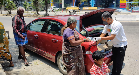 B.CLIP Leaders distributed food packets across Bengaluru